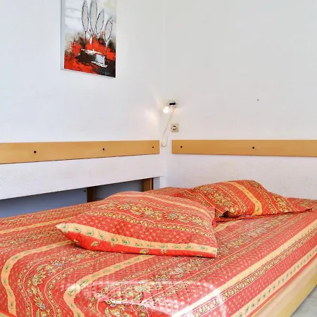 Appartement Bord De Avec 4 Couchages, Parking Et Tennis - Fr-1-251-263