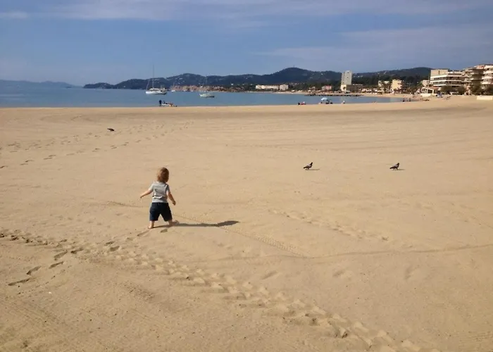 Apartment Bord De Avec 4 Couchages, Parking Et Tennis - Fr-1-251-263